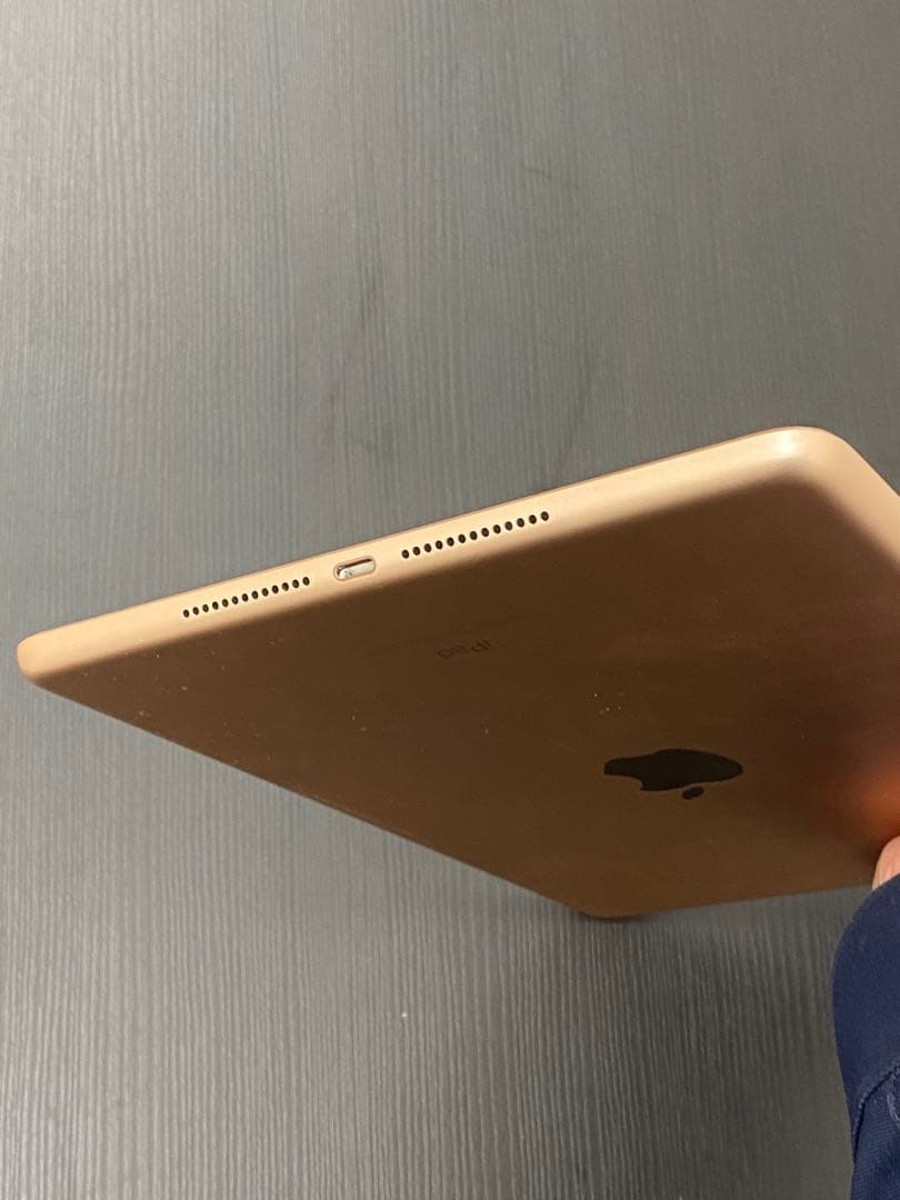 Apple iPad 第6世代 Wi-Fi 128GB