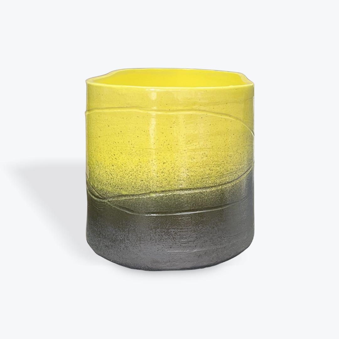 イエローとグレーのグラデーション花瓶