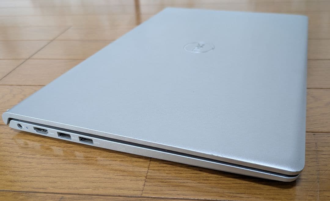 DELL Inspiron 15 Windows11 8GBメモリ