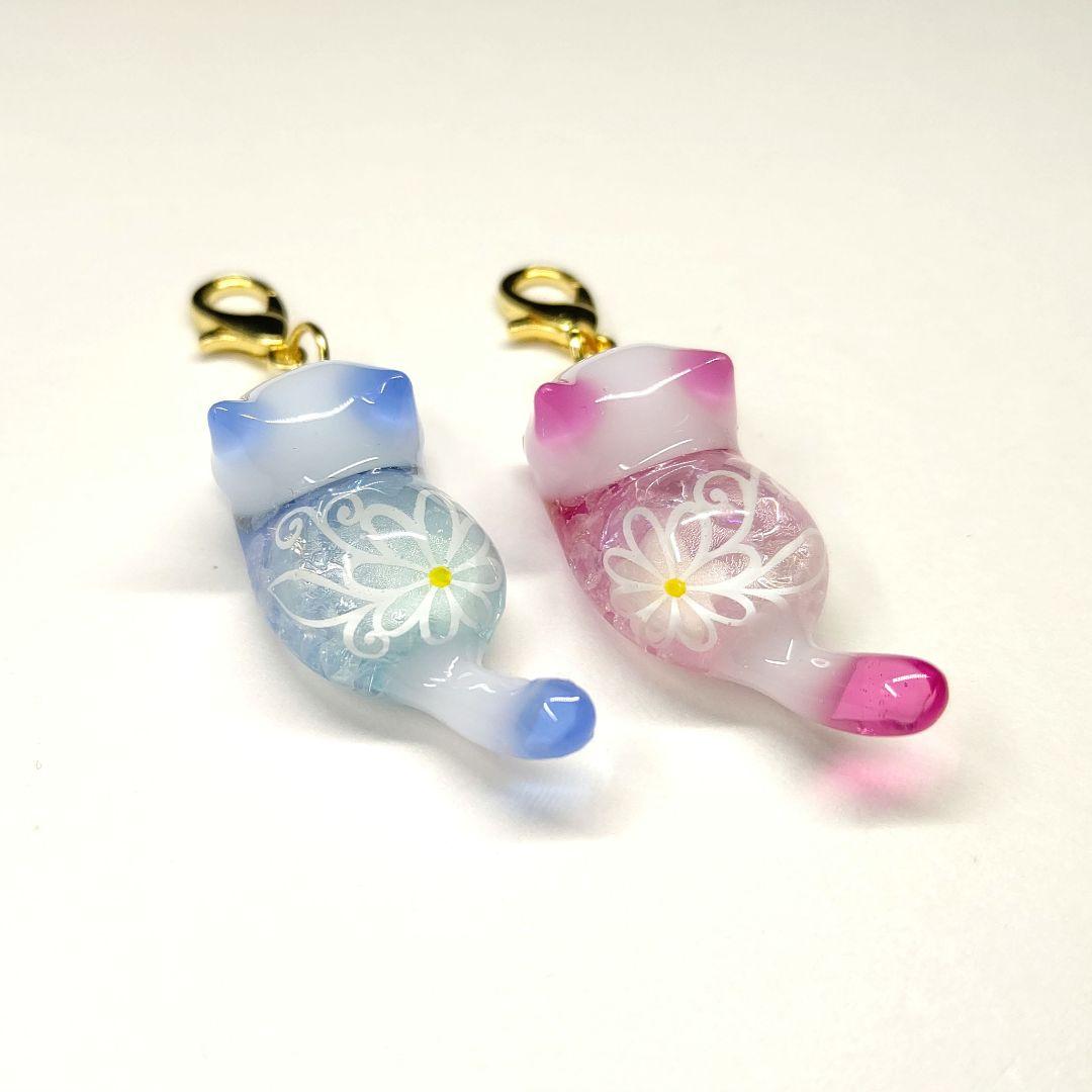 専用商品K-10060 じゃれ猫チャーム(お花 蛍シリーズ)