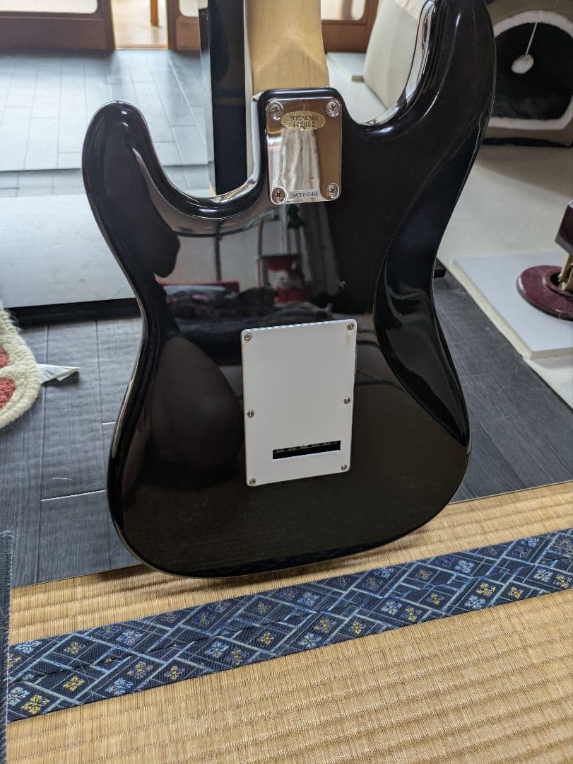 BUSKER'S　バスカーズ　 エレキギター ブラック ストラトタイプ