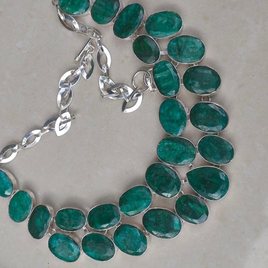 特大 エメラルド 30 天然石 ネックレス シルバー ビジュージュエリー