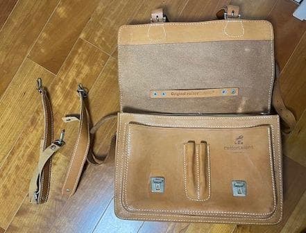 ルイタータッセン レザー ビジネスバッグ ダブルバックル