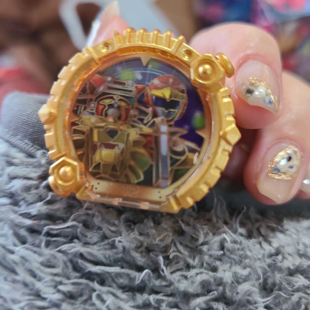 戦隊ヒーロー 変身アイテム ゴールド