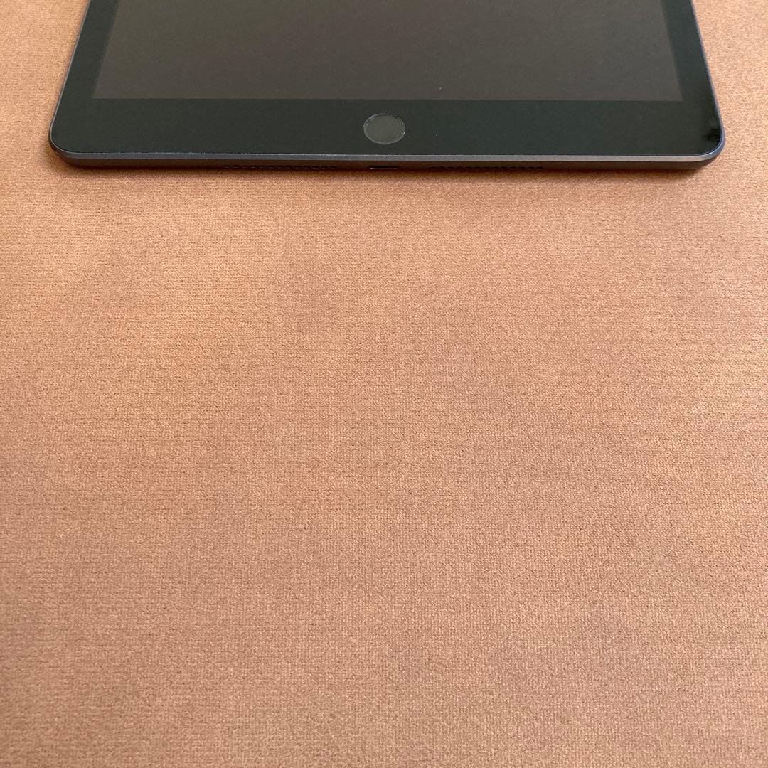 3334【早い者勝ち】iPad7 第7世代 32GB WIFIモデル☆