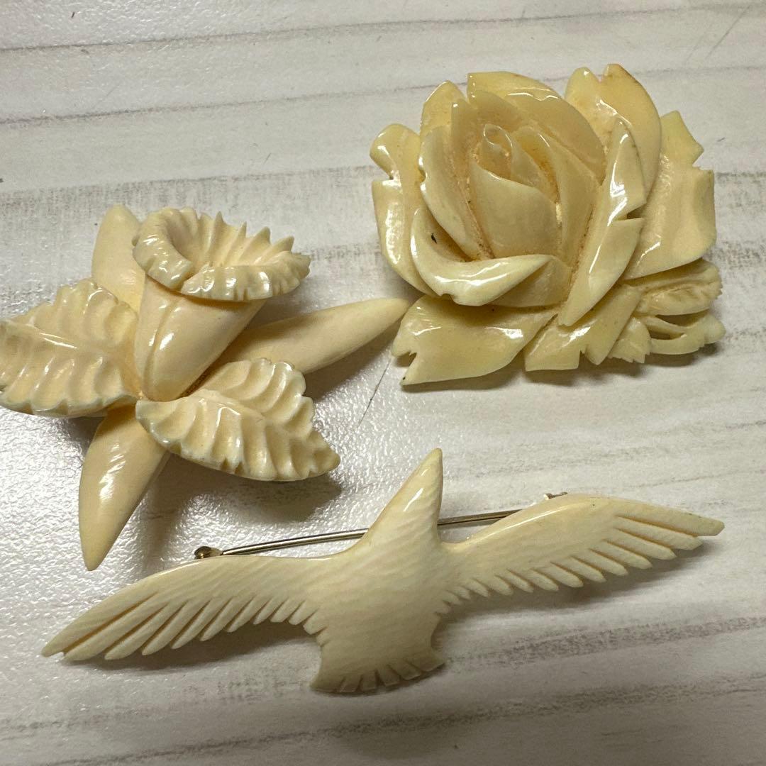 遺品整理　象牙風のアクセサリーセット