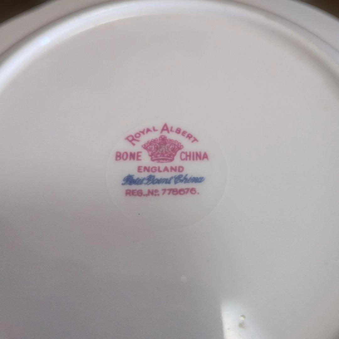 ロイヤル・アルバート　プチポイント　スープ　シリアルボール