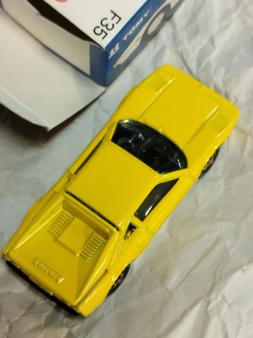 トミカ Ｆ３５青箱フェラーリ308GTB