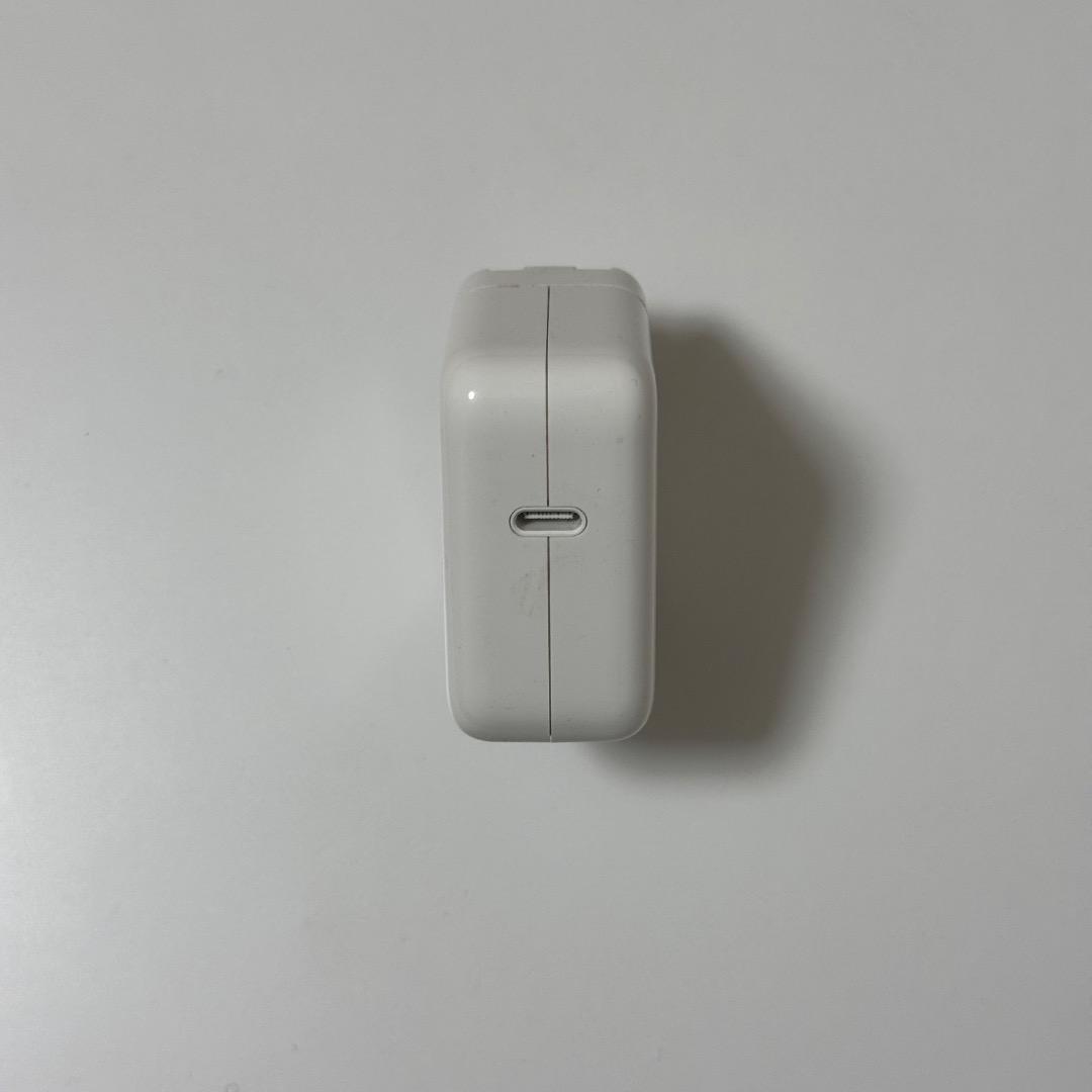 Macbook air M1 2020年モデル 8GB SSD256GB