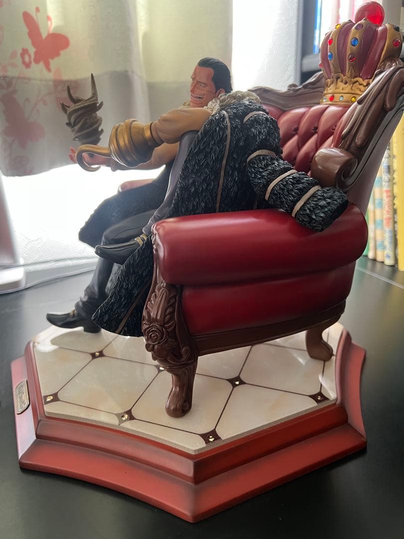 ワンピース サー・クロコダイル フィギュア