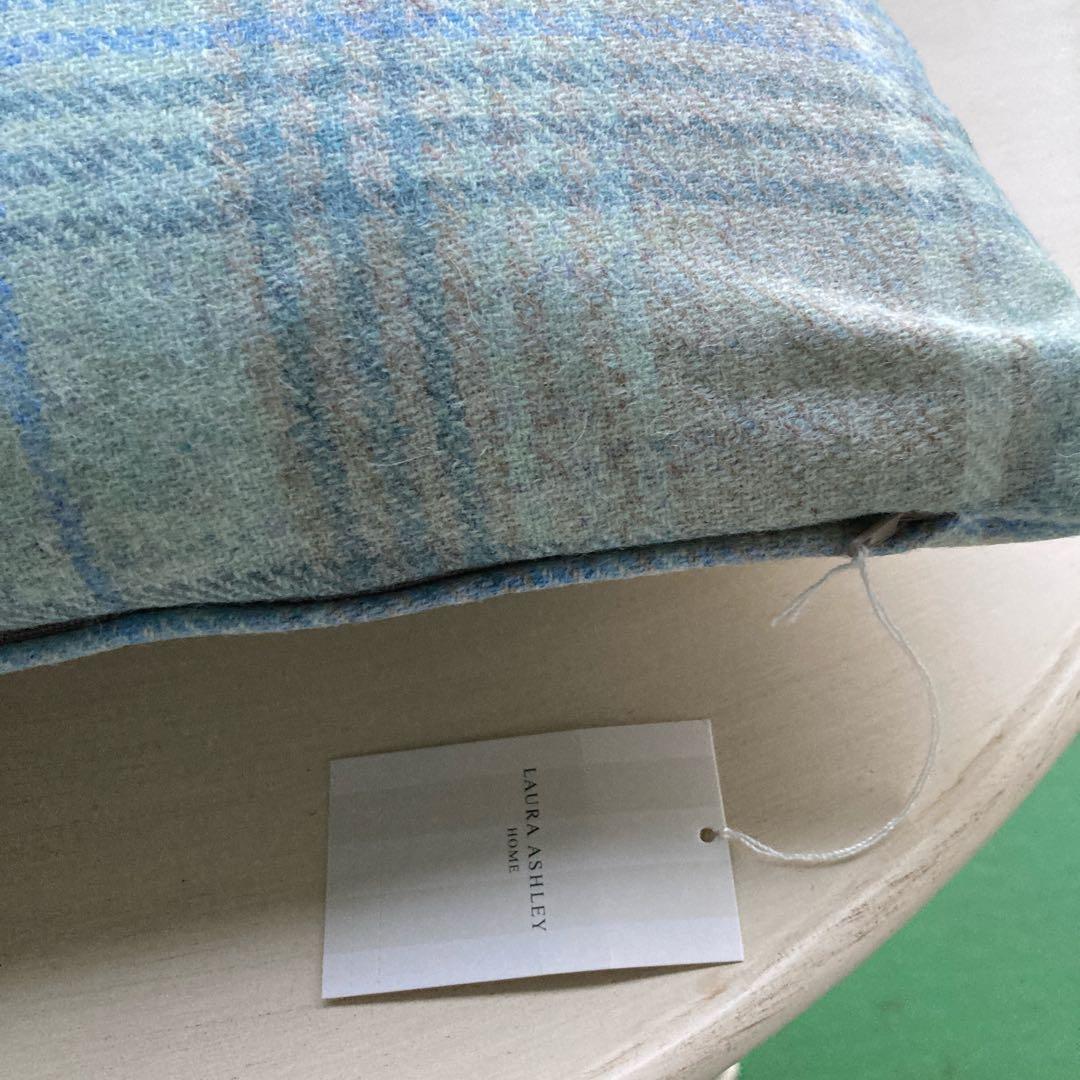 イギリス輸入　ローラアシュレイ ウールクッションフェザーパッド　新品