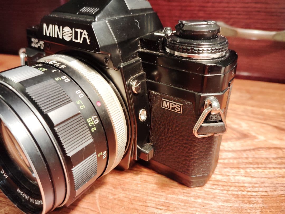 MINOLTA X-700 一眼レフカメラ　傷は少ない！