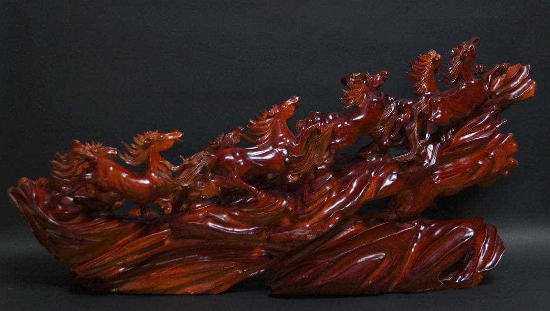 大型木造 荒彫り 『八頭馬 』一刀彫り 開運 縁起置物 重さ4.9kg