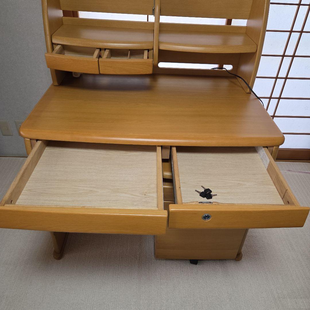 オカムラ　OKAMURA　学習机　本棚1段つき