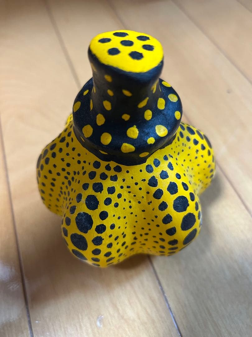 草間彌生風かぼちゃ型オブジェ