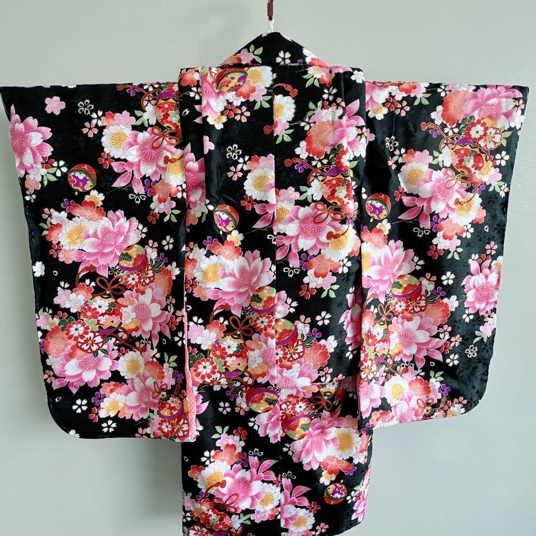 セット　七五三　３歳女の子　長着＆被布＆長襦袢＆小物　黒地　桜　地紋　うさぎ