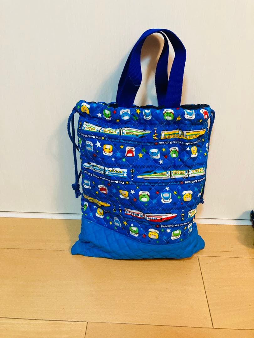 皆んな大好きかっこいい新幹線入園入学グッズ☆キルト生地☆ブルー