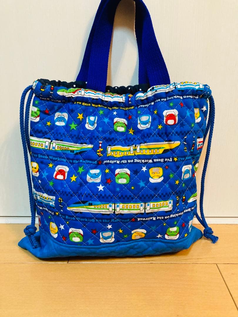 皆んな大好きかっこいい新幹線入園入学グッズ☆キルト生地☆ブルー