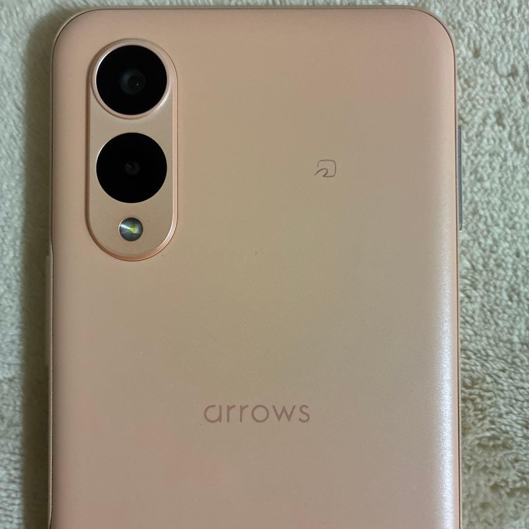 arrows スマートフォン 本体 ピンク