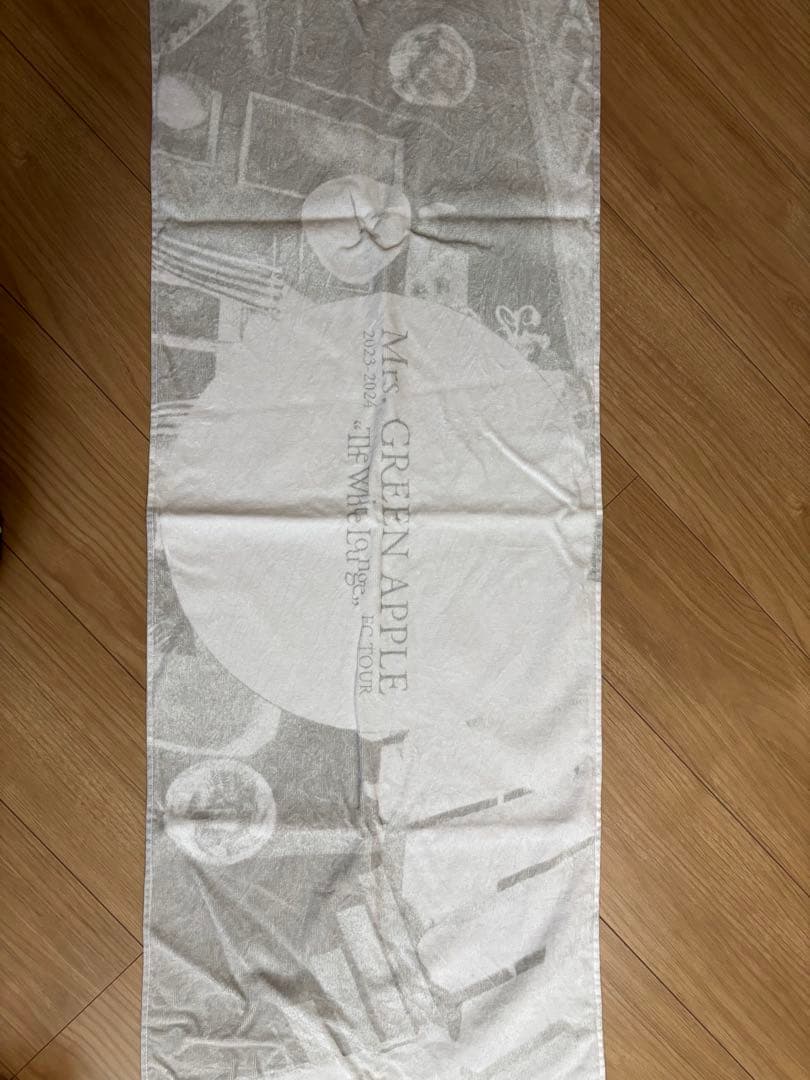 Mrs. GREEN APPLE ホワイトラウンジ パーカー・タオル