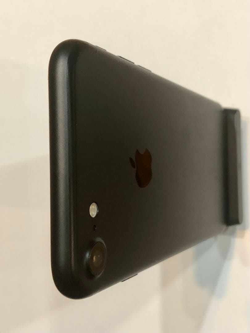 Apple iPhone 7 128GBブラック 本体 箱付き　バッテリー91%