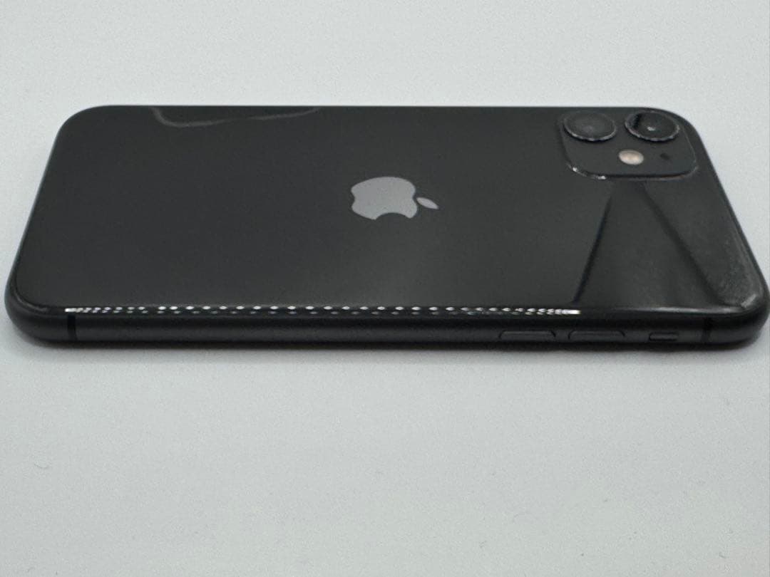 ◆Apple iPhone 11 64GB SIMロック解除済み ◆