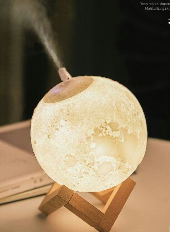 月の加湿器