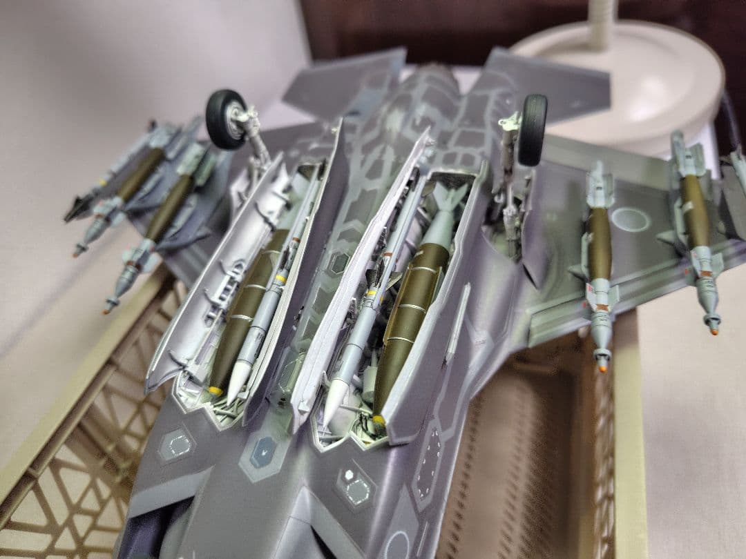 タミヤ F-35A 1/48スケール プラモデル完成品