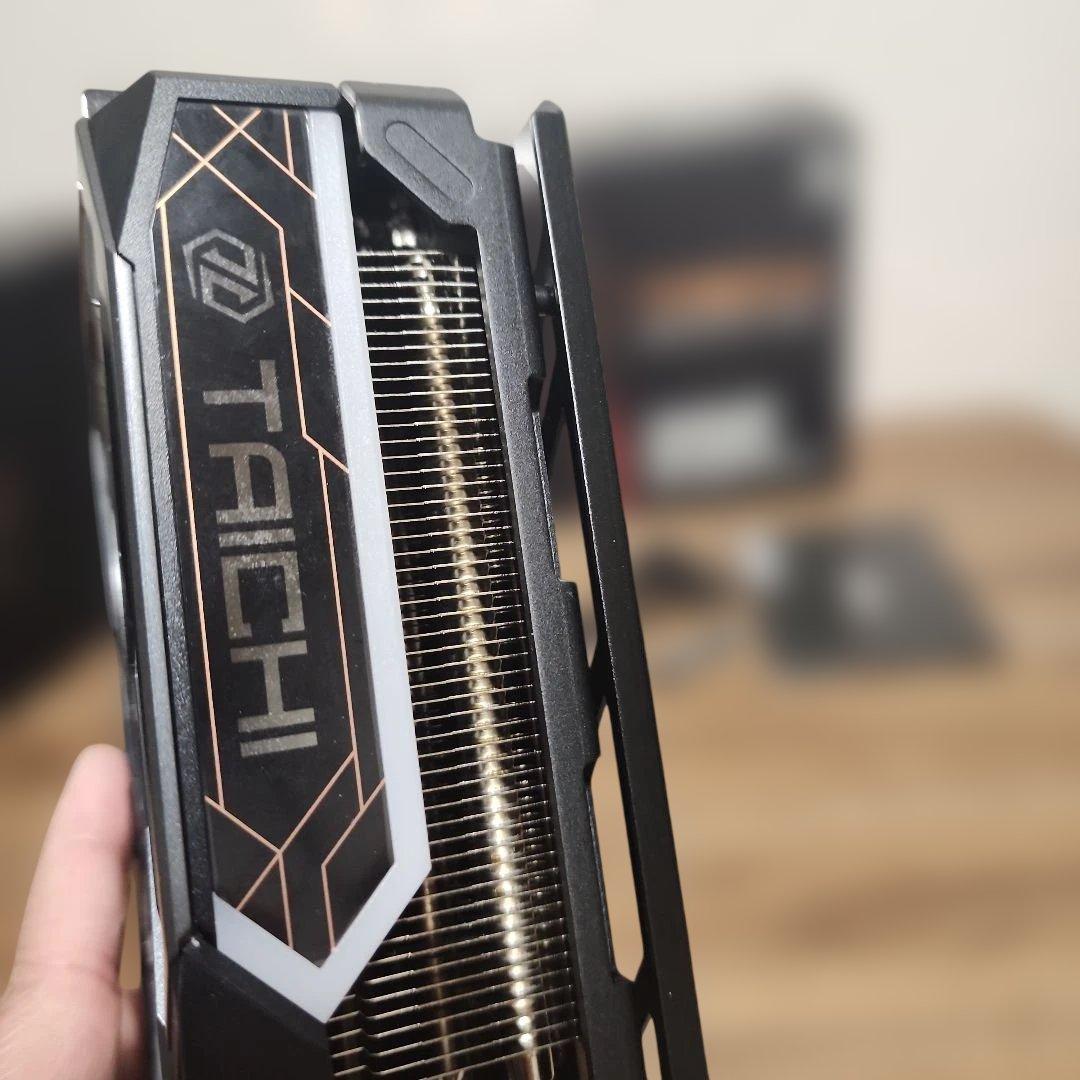 ASRock Taichi Radeon 9070XT OC グラフィックボード