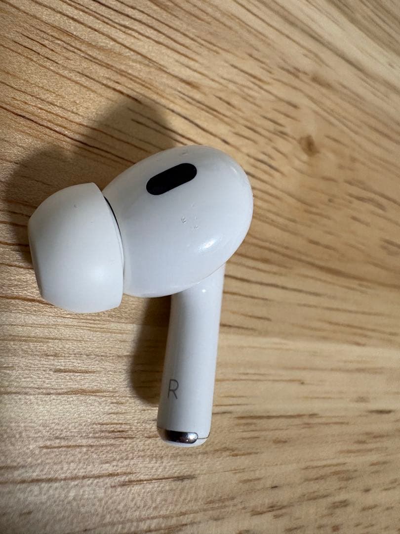Apple AirPodsPro2 充電ケース及び右耳のみ(USB-C)