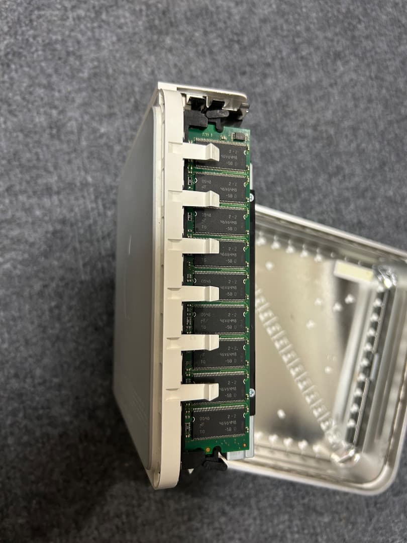 最終 Mac mini Mid 2005 G4 1.33Ghz 1Gb OS9