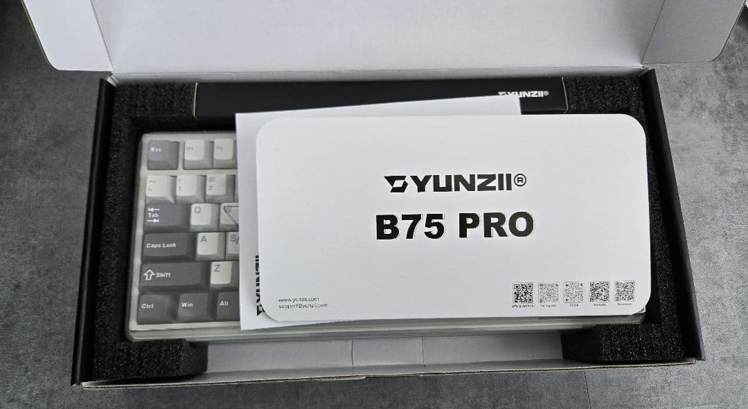 YUNZII B75 PRO メカニカルキーボード