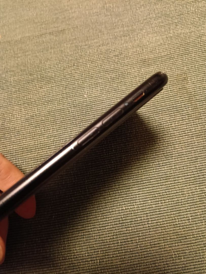 iPhone SE2 128 ブラック Apple store一括購入品