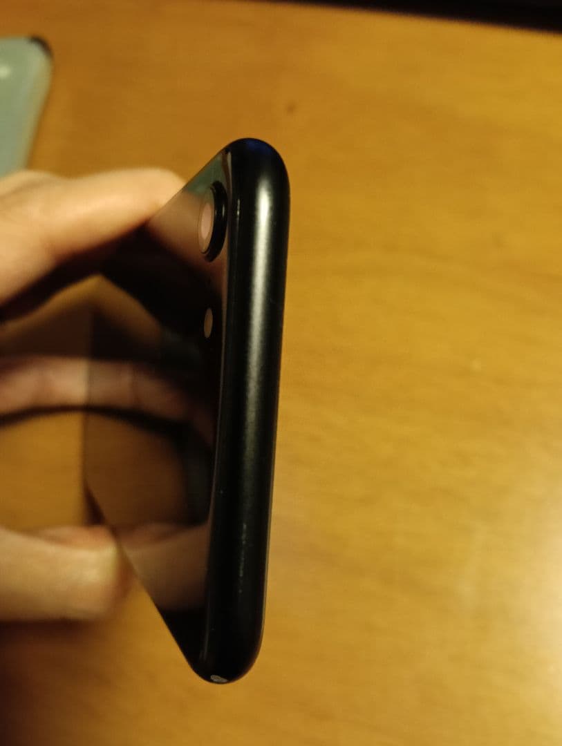 iPhone SE2 128 ブラック Apple store一括購入品