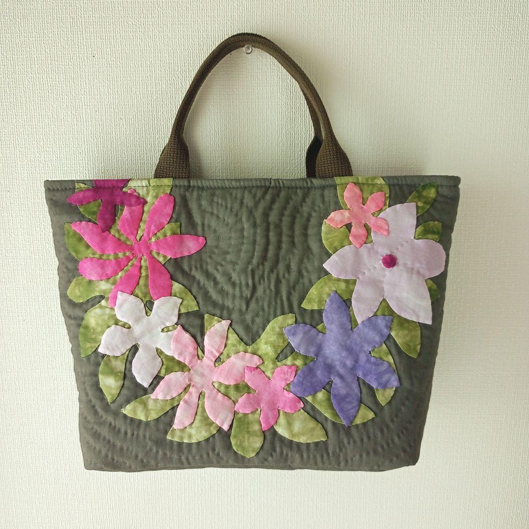 感謝セール　ピンクの花レイのハワイアンキルト　トートバッグ