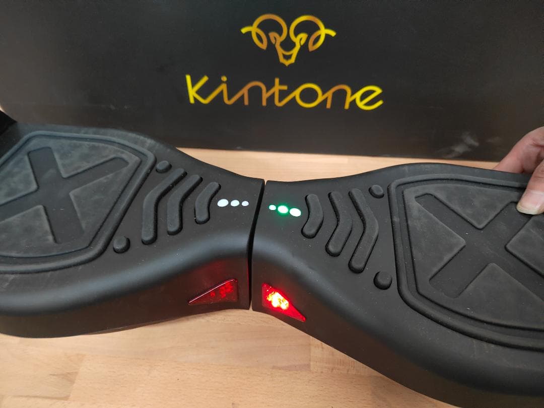 Kintone ハンドルなし電動スクーター