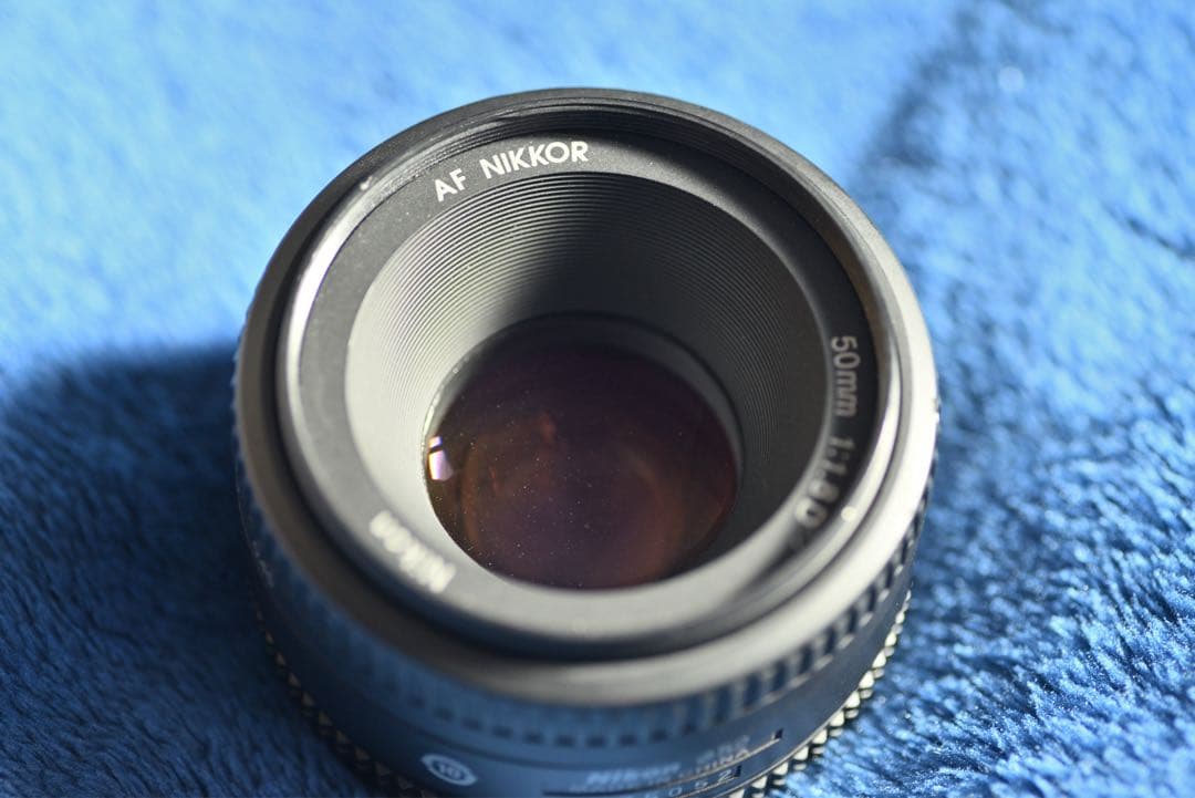 Nikon AF Nikkor 50mm f/1.8D 単焦点レンズ