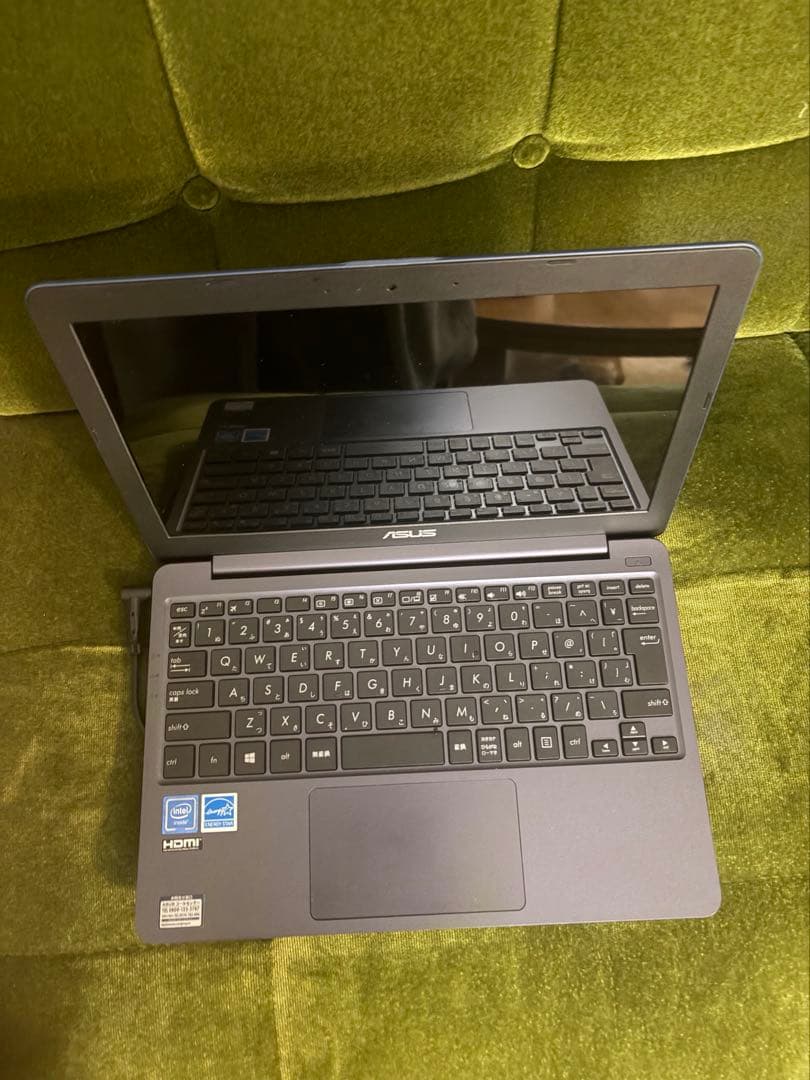 ASUS11.6型ノートPC ASUSE203MAグレーE203MA-4000G