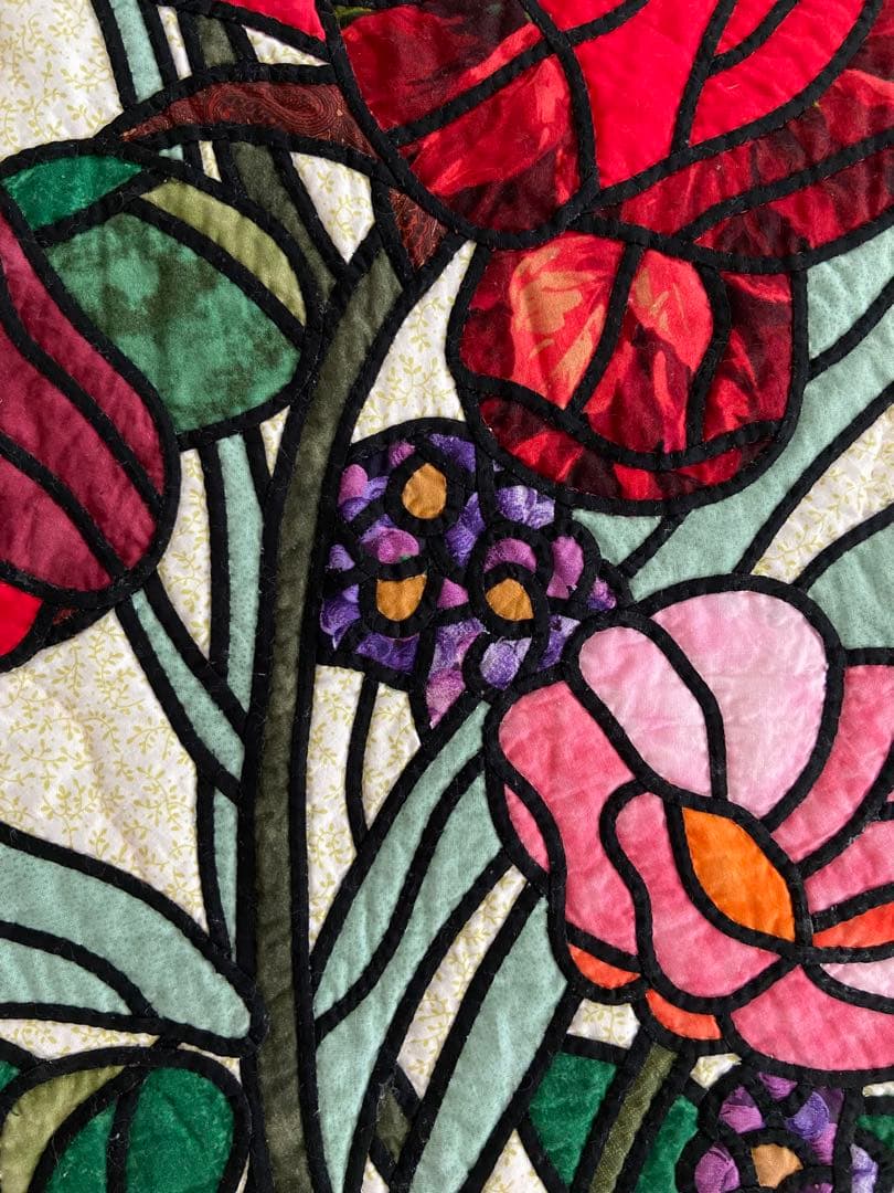 タペストリー　大型　ステンドグラスキルト　ハンドメイド