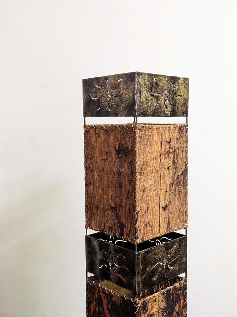 【AAE】アジアンタワーライト　彫刻模様　フロアスタンド　店舗照明