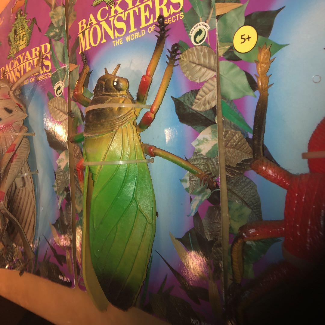 backyardMonsters1994レア 巨大昆虫 フィギュア 4種類