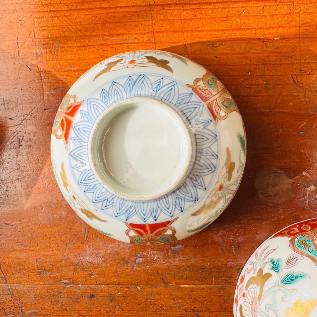 骨董皿　古伊万里　金彩色　絵蓋付ご飯茶碗2客　麒麟　江戸期　軍配文