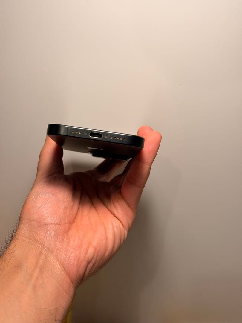 iPhone 15 Pro SIMフリー　ブラックチタニウム＋ケース+ フィルム