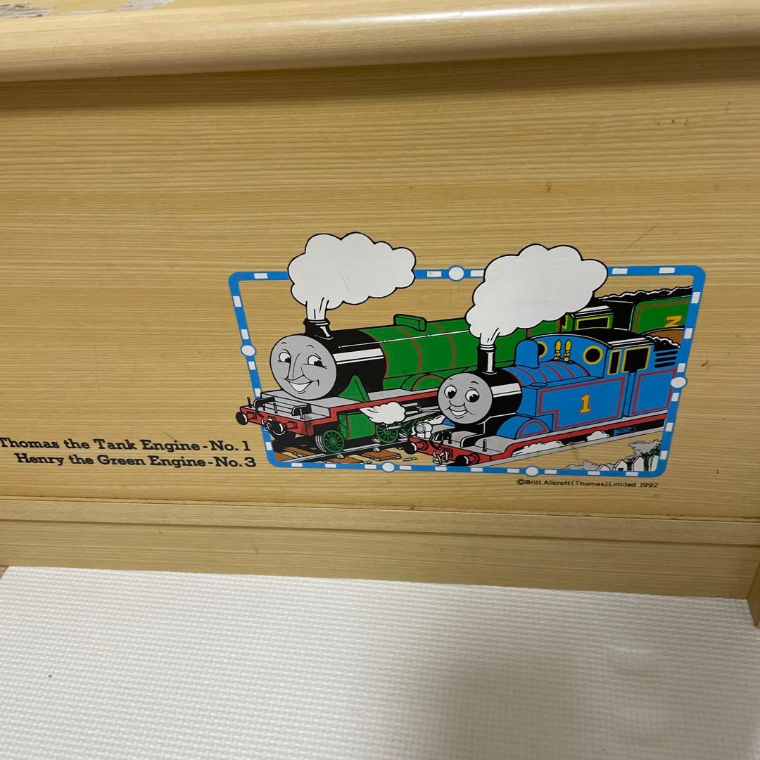 トーマス　収納ベンチ