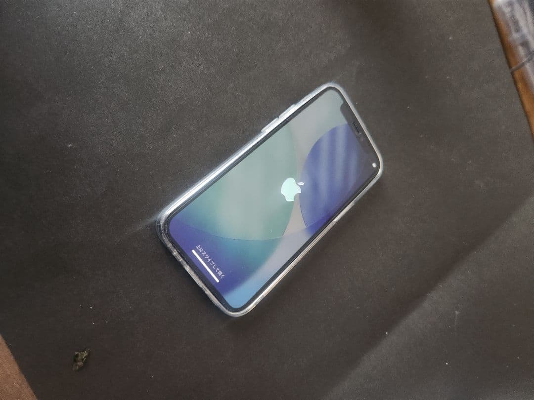 Apple iPhone 12 本体 カバー付き