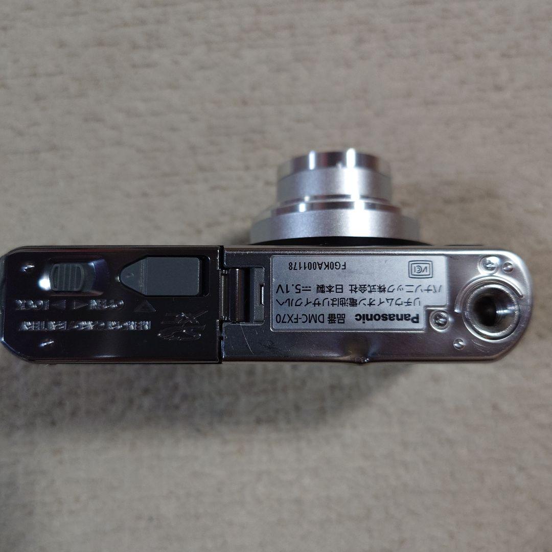 Panasonic LUMIX FX70 コンパクトデジタルカメラ