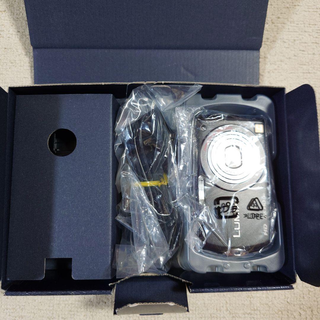 Panasonic LUMIX FX70 コンパクトデジタルカメラ