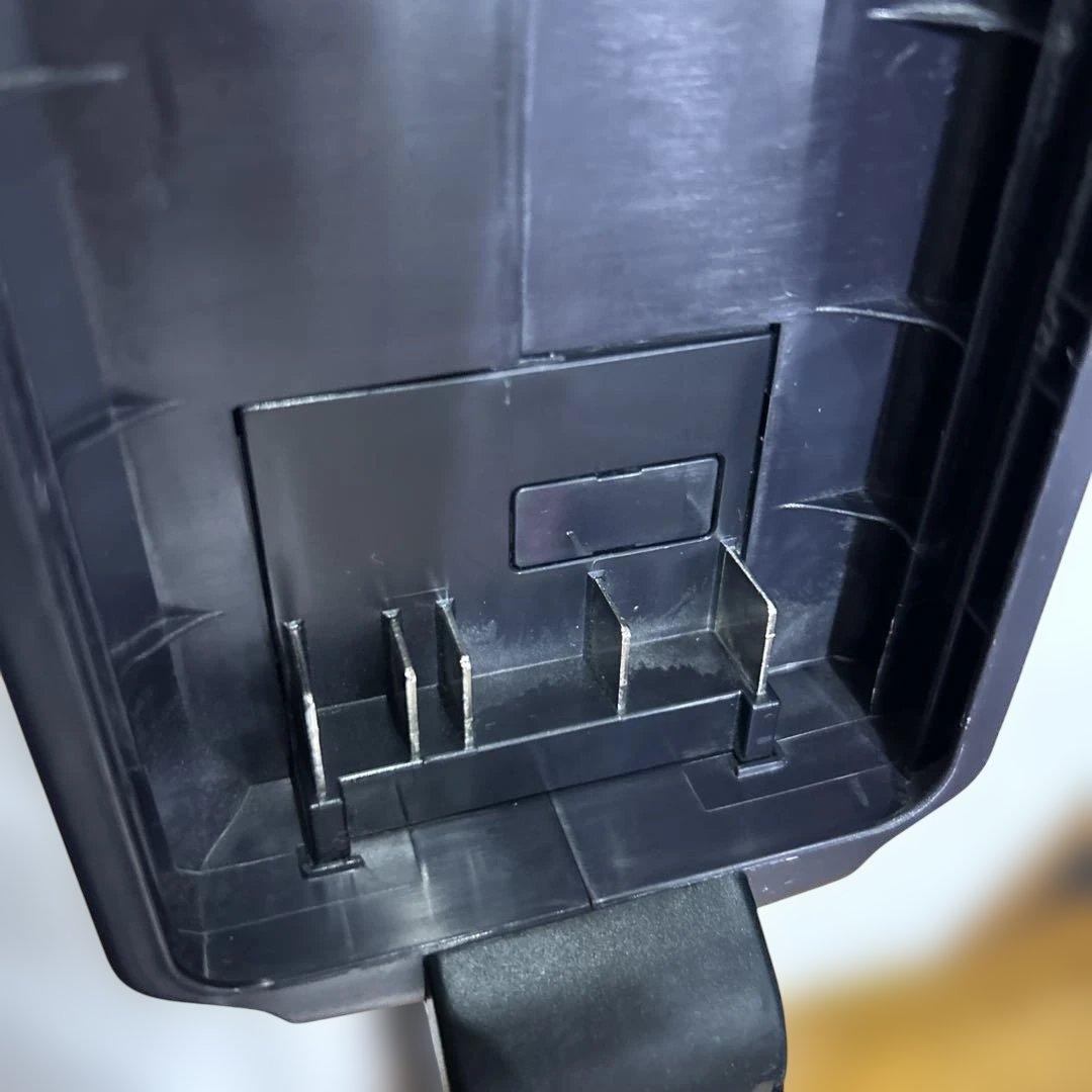 シャープ 充電式コードレス掃除機 EC-AR3SX