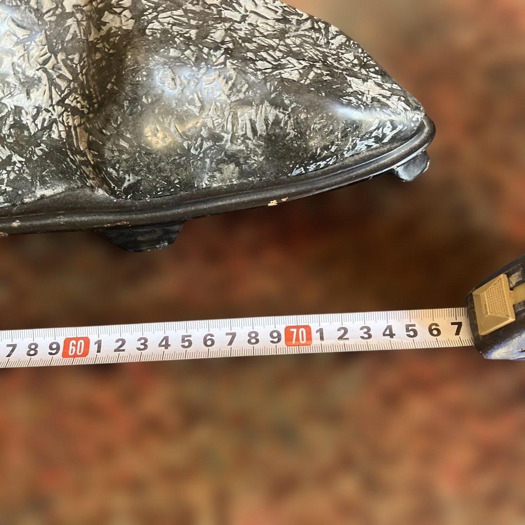 最長77センチ台座付きの水石です 鑑定書付き 素材は何か分かりません　大きいです