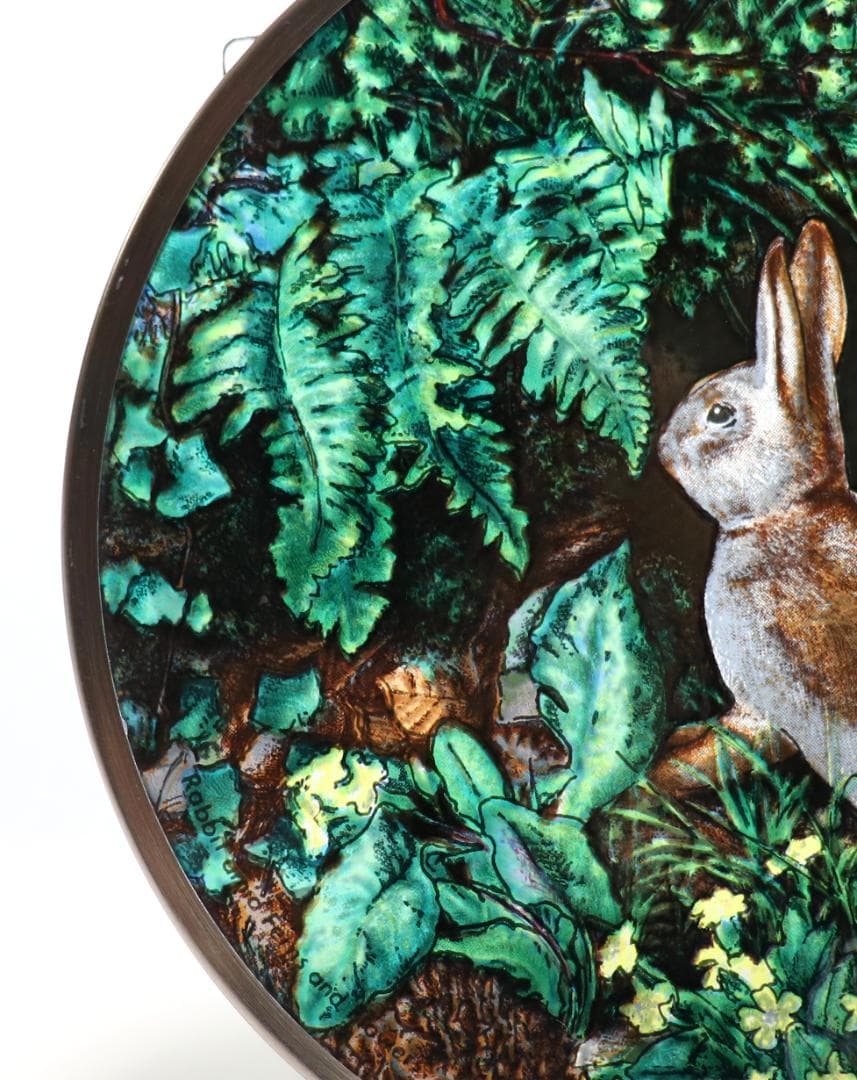 ウィリアム・ジェームズ・ウェッブヴィンテージステンドグラス 植物に囲まれたウサギ